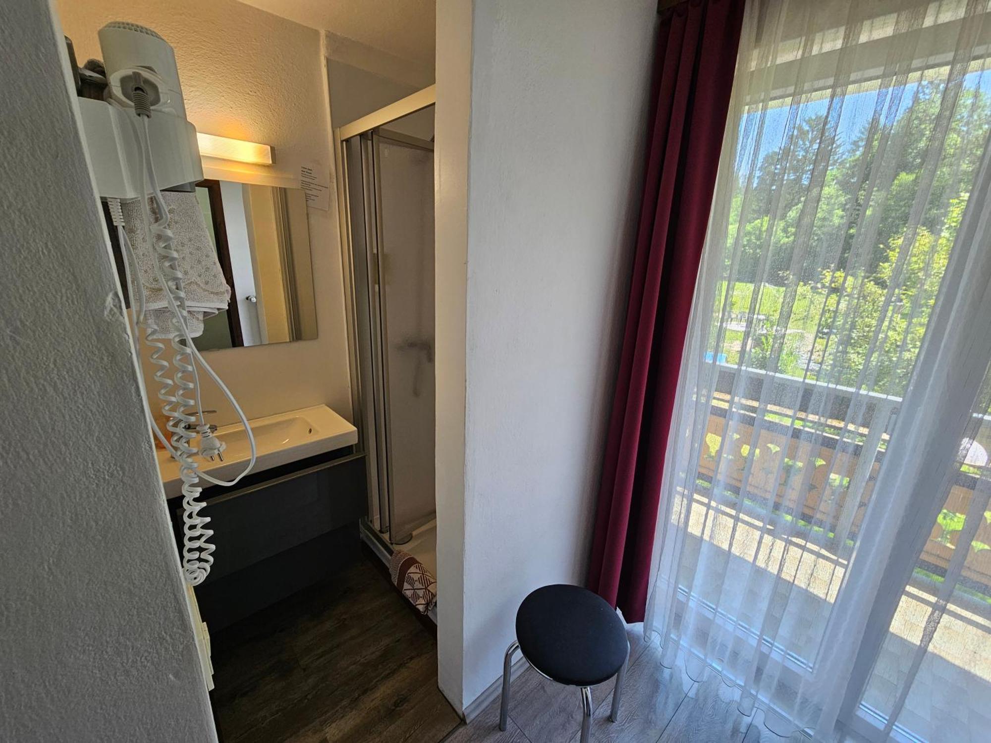 Pension Waldesruh Velden am Woerthersee Exterior photo